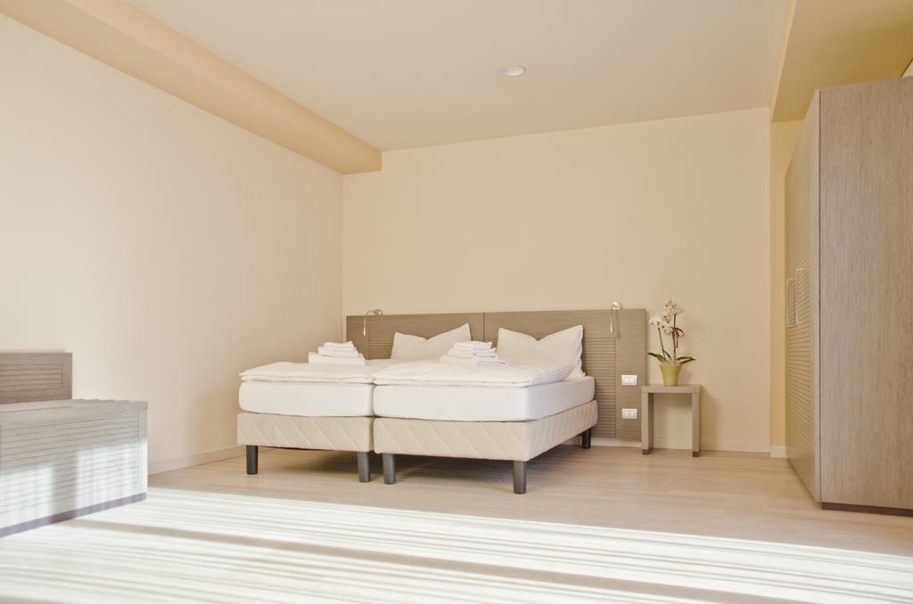 Hotel Kube Folgaria Oda fotoğraf